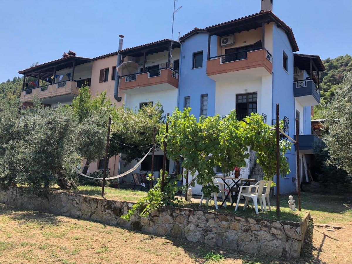 Balconaki Apartments In Vourvourou Eksteriør bilde
